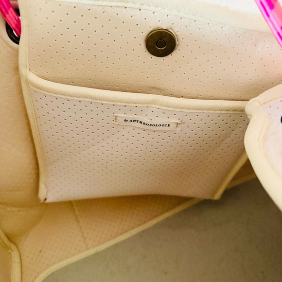 Anthropologie Annie Faux Sherpa Tote Bag in Crema with Pink Cord Handle - Picture 7 of 11